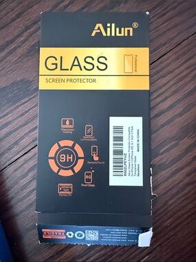 2 pack Ailun Glass Screen Protector Pack - Black and Gold Accents